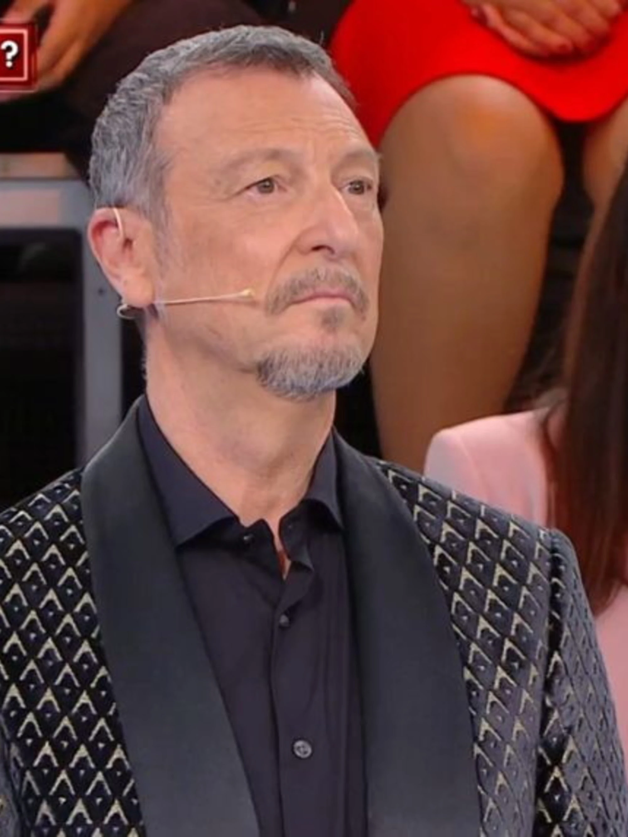 Amici, la frase sconcertante di Tananai ad Amadeus: "Papà"
