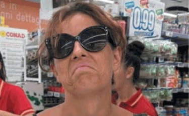 Ilaria Salis attacca Libero ma non sa leggere