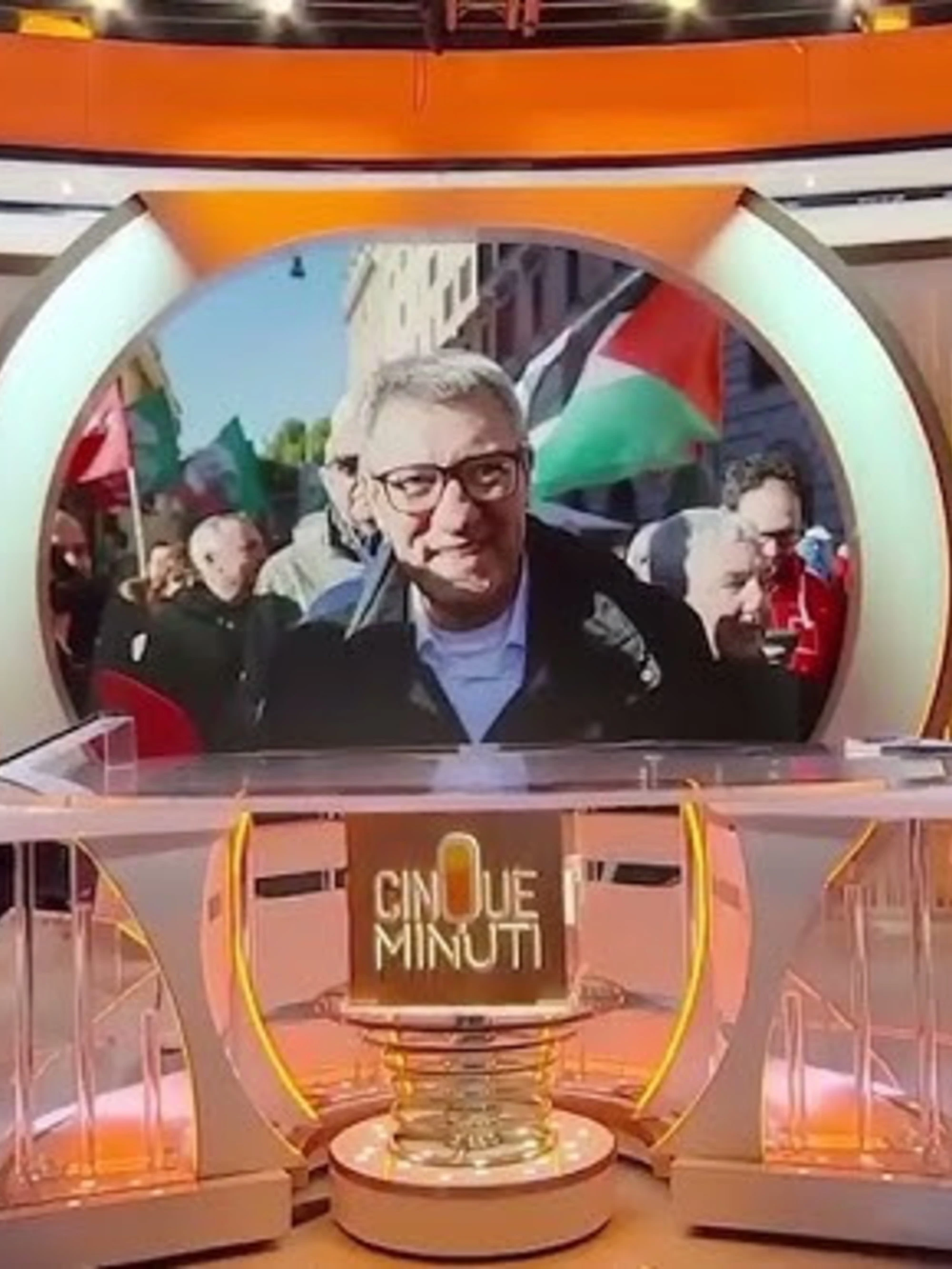 Bruno Vespa sorride grazie a Giorgia Meloni
