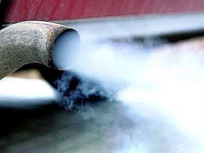 In Italia nel 2012 il 10,3% di Co2 in meno da benzina e gasolio per autotrazione