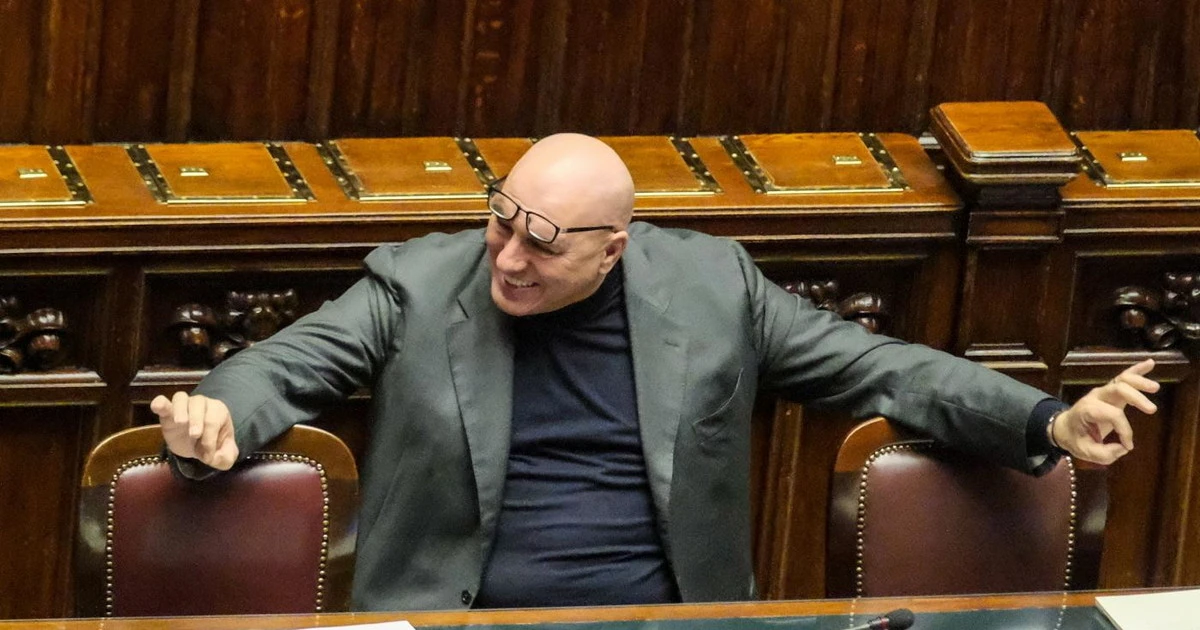 Cospito, Guido Crosetto: "Minacce di morte, basta minimizzare"