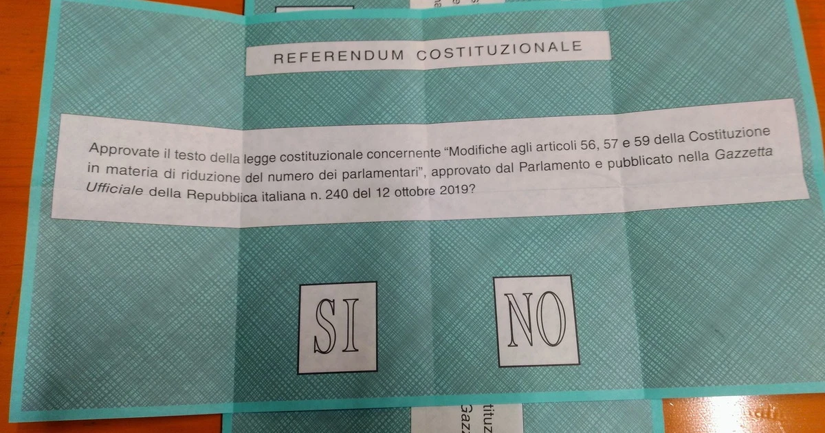 Referendum, errore sulla scheda elettorale? Guido Crosetto rilancia il sospetto