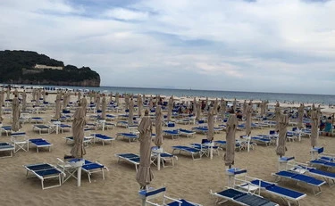 https://media.liberoquotidiano.it/dl7Do4lOqiDn4ifZW6Cxin3QHeDAxZwNeomyRmT7lyc/width:800/quality:90/aW1hZ2VzLzIwMjYvMDgvMjQvMTMzNTM4ODE2LTg4OTk2NTE2LWYyY2EtNDkxMy04MDBhLTc1Mzc1NzdiNjg3NS5qcGc.webp