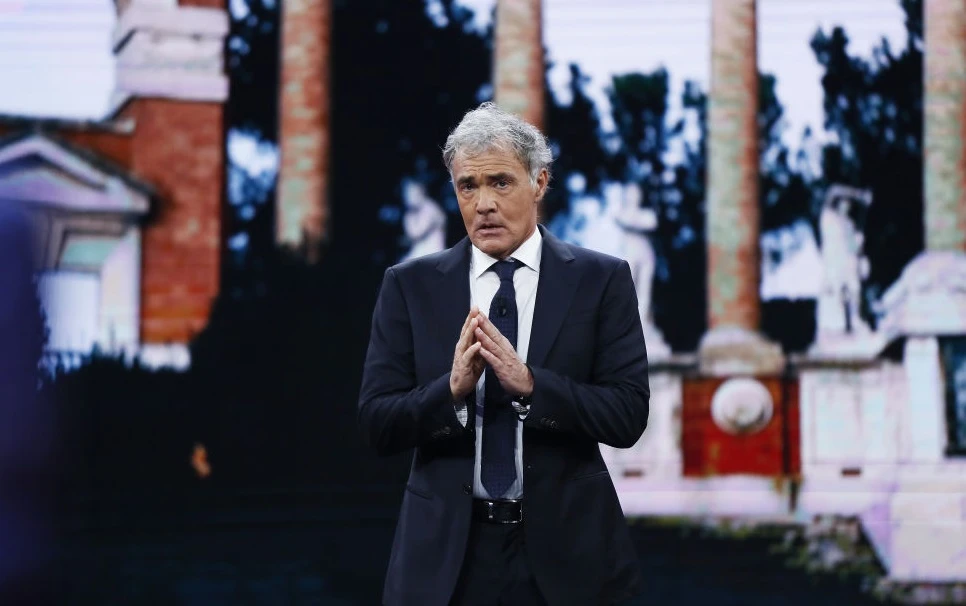 Massimo Giletti, il ceffone a Monica Maggioni per la cacciata da L'Arena