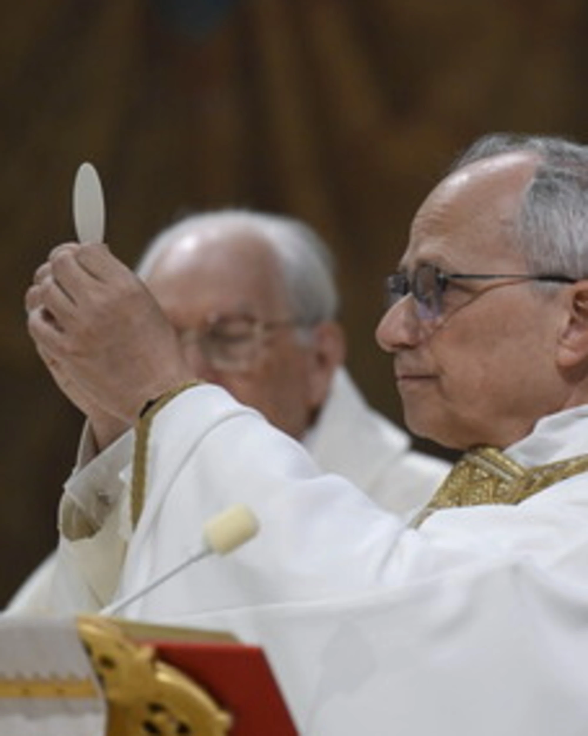 Leone XIV, ecco l'orologio del Papa: senza precedenti