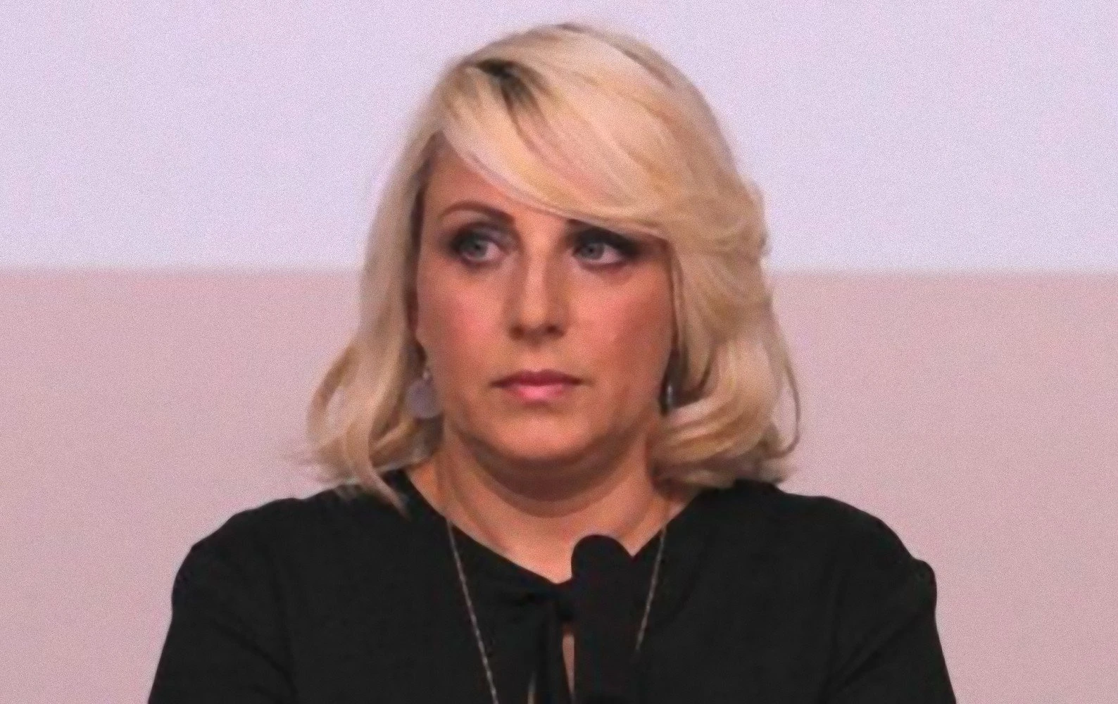 Katia Follesa rivela il dramma: "Ho un problema al cuore, devo prendere le pastiglie a vita"