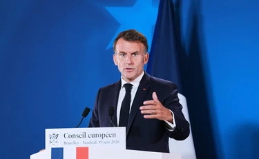 https://media.liberoquotidiano.it/dnJ13ILyLSGaiOlGQQTaD2P_Be8cf06AV59LtqI-XKk/width:800/quality:90/aW1hZ2VzLzIwMjYvMDYvMjMvMDc1MDEyOTE4LTM0YjM1MmMwLWM3ZTEtNGRkZS05YWMzLTAxY2ZmZDJiOGFkMC5qcGc.webp