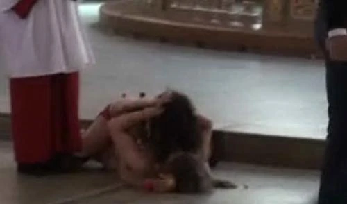 A Oslo una coppia ha fatto sesso in chiesa per la natura