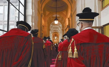 La polizia incrimina, la legge assolve