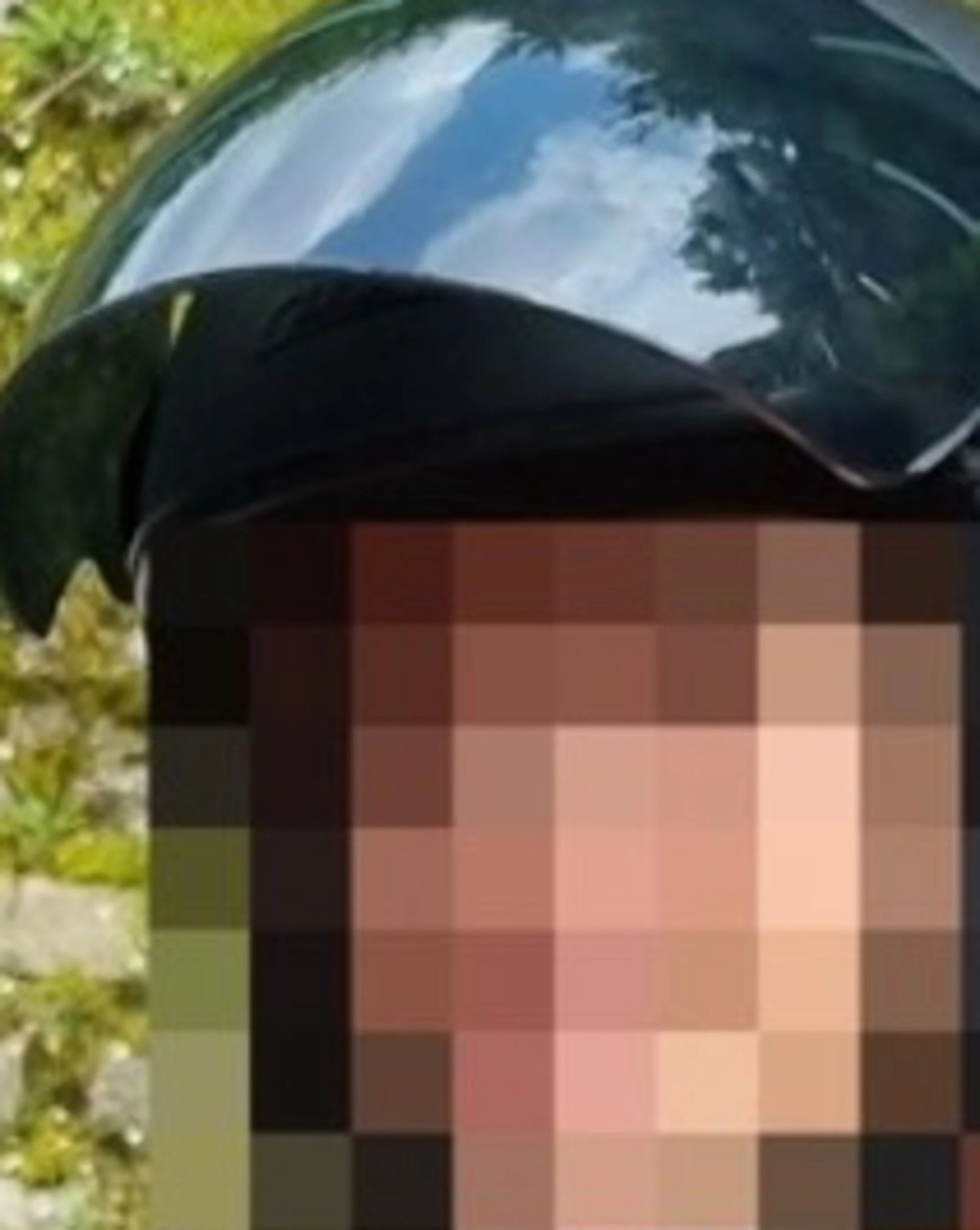 Como, "ho 10 minuti di vita", ma arriva il motorino... Come va a finire