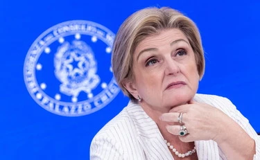 https://media.liberoquotidiano.it/domc5WAIo6iQ5U5j4DGxO-NcxNzT2L2CC8PpuOT9hx4/width:800/quality:90/aW1hZ2VzLzIwMjYvMDgvMDIvMTAxNTM3NDM1LWI4ZjUwNDViLWIyNDItNDQ5OS1iOTdlLWFjZGYzYzE0OWJlZS5qcGc.webp