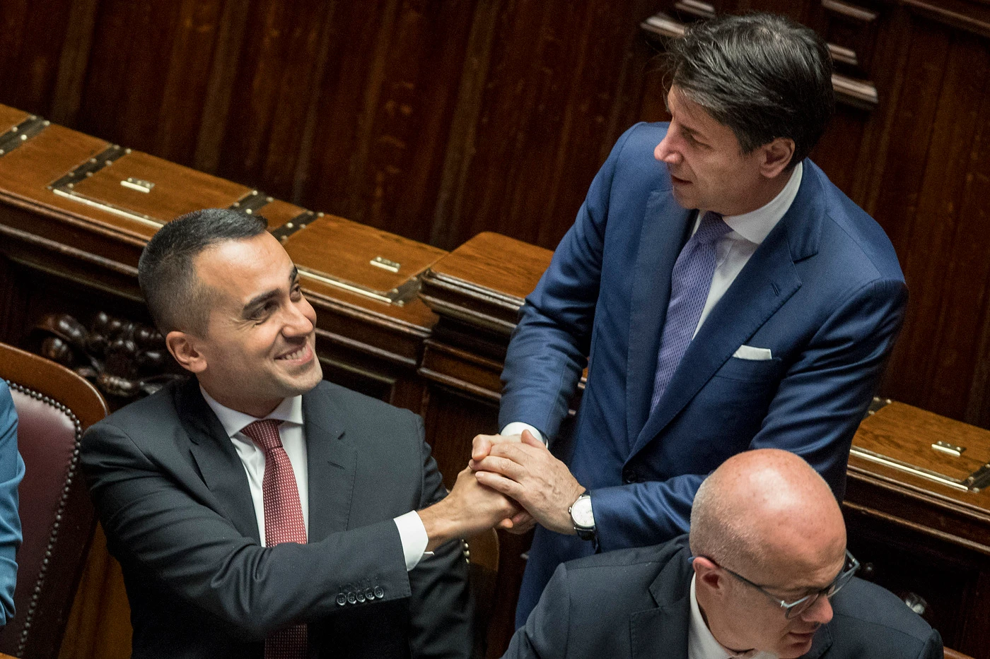 Giuseppe Conte, il retroscena di Di Maio e Renzi: "Prima di farsi del male", "Da chi deve guardarsi"