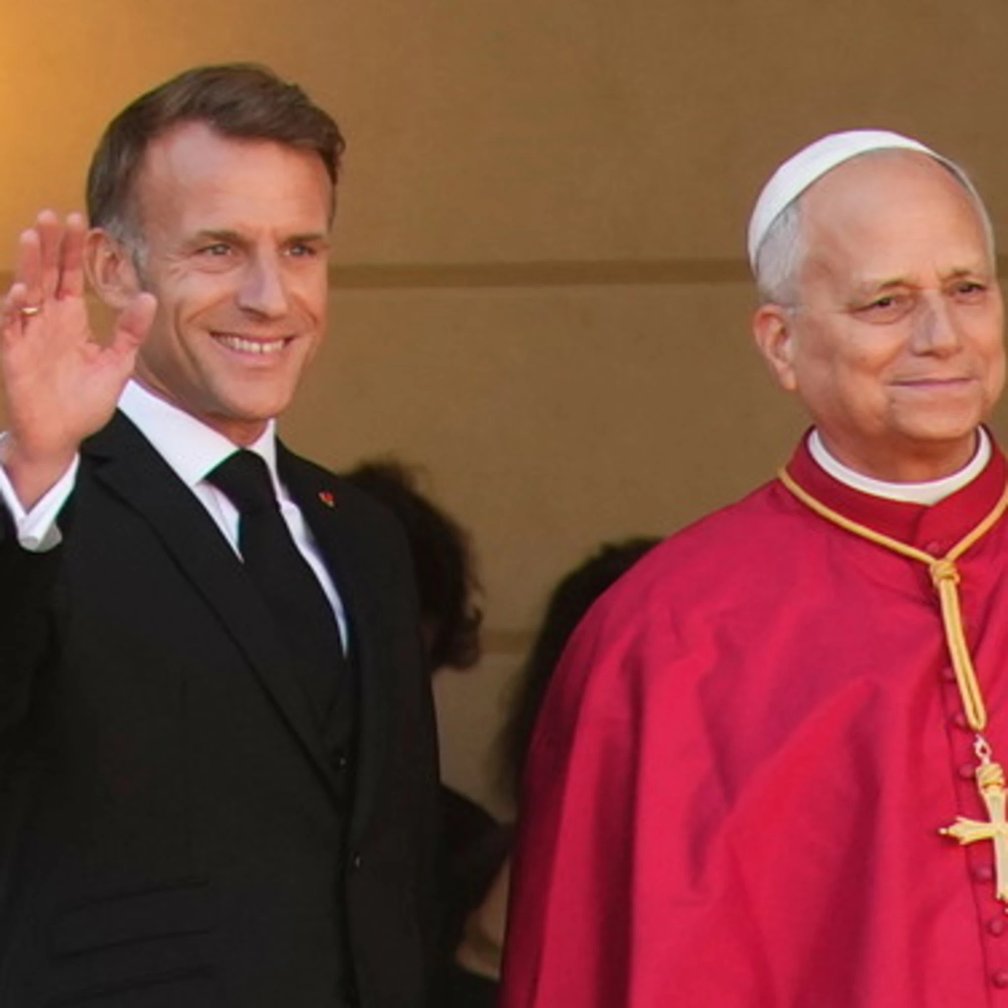 Eclissi di Macron mentre la Le Pen si è rafforzata