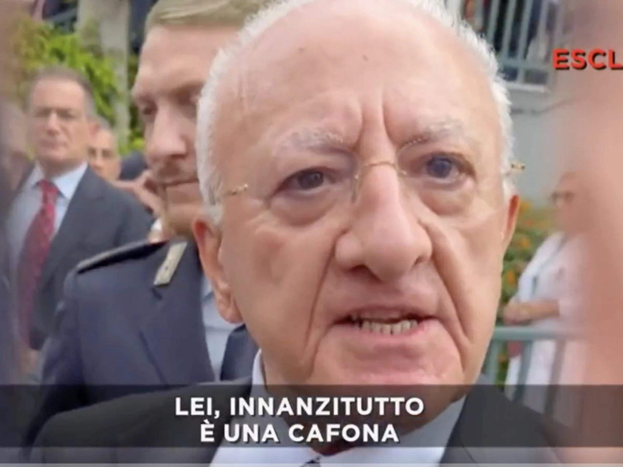 Fuori dal Coro, De Luca fuori controllo, insulti alla cronista