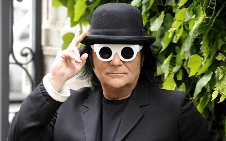 Renato Zero rivela il suo segreto: "Sono un miracolato, appena nato ho rischiato di morire"