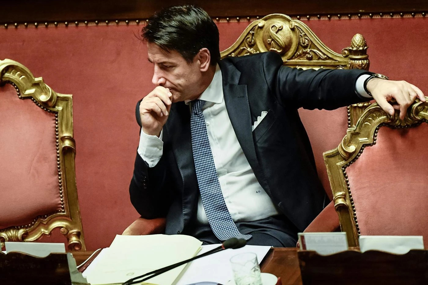Giuseppe Conte, svolta storica: il premier alla festa della Cgil con Landini, più rosso di così non si può