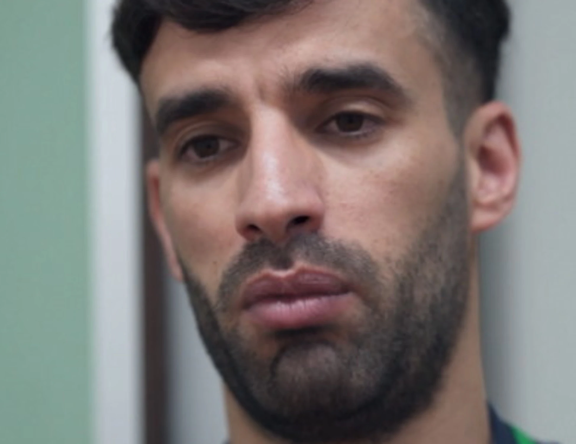 Mattarella grazia l'ex calciatore libico diventato scafista