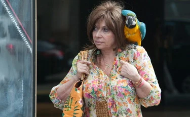 Gucci, Allegra contro mamma Patrizia Reggiani: "Chi ha ucciso ha incassato"