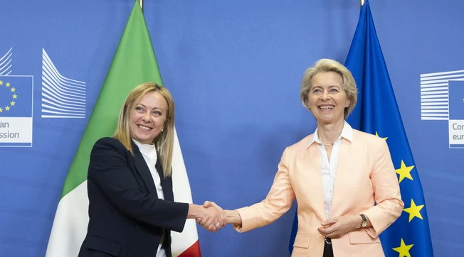Meloni, l'asse che può stravolgere l'Europa: "Ecco gli interessi in gioco"