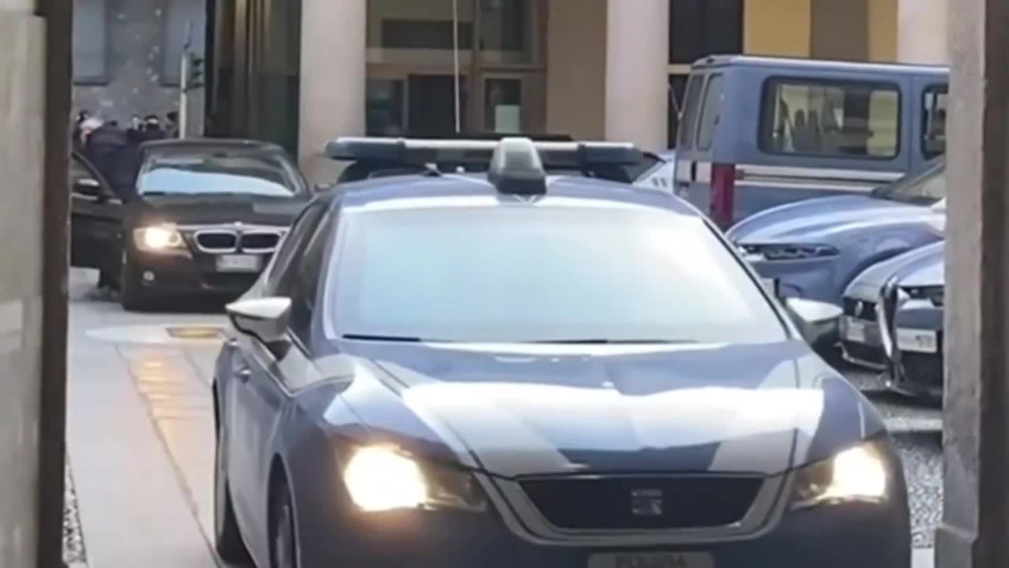 Milano, Diego riaffidato alla madre: l'emozionante incontro