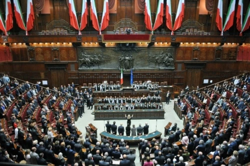 Il Parlamento spende 2,5 milioni per i viaggi degli ex onorevoli