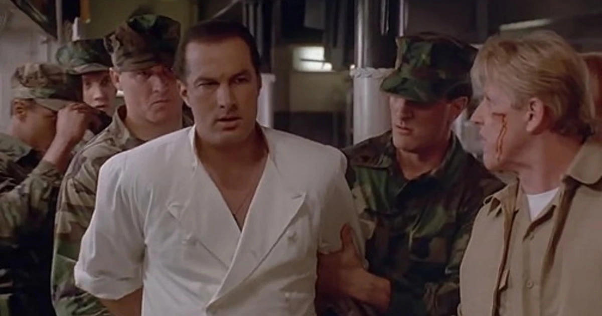Trappola in alto mare, il miglior Steven Seagal 