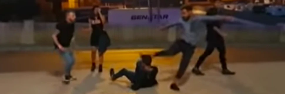 Cadice, una rissa brutale. Arrestati 4 ragazzi italiani: calcio in faccia, gravissimo uno spagnolo