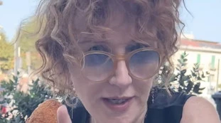 Fiorella Mannoia, arancino in mano? È caos: cosa non doveva dire