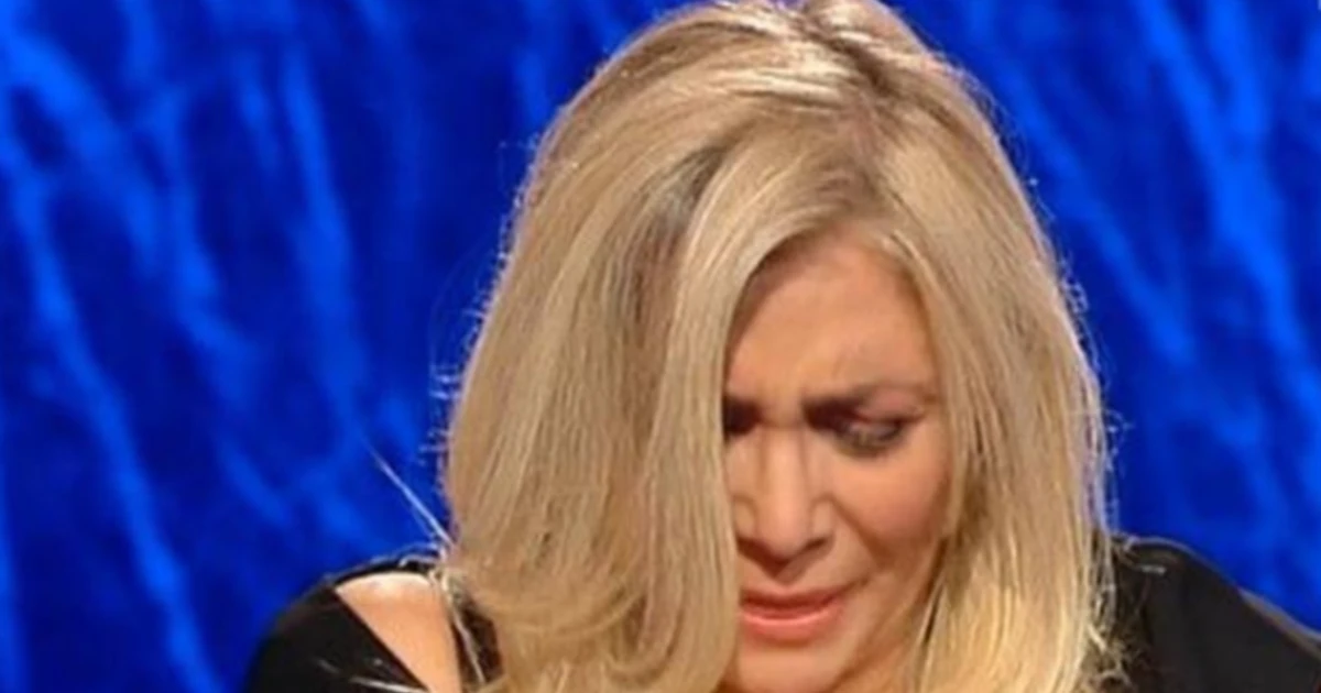Domenica In, Mara Venier torna in onda con sofferenza: "Non so quanto durerà, è un tentativo. Sono fragile"