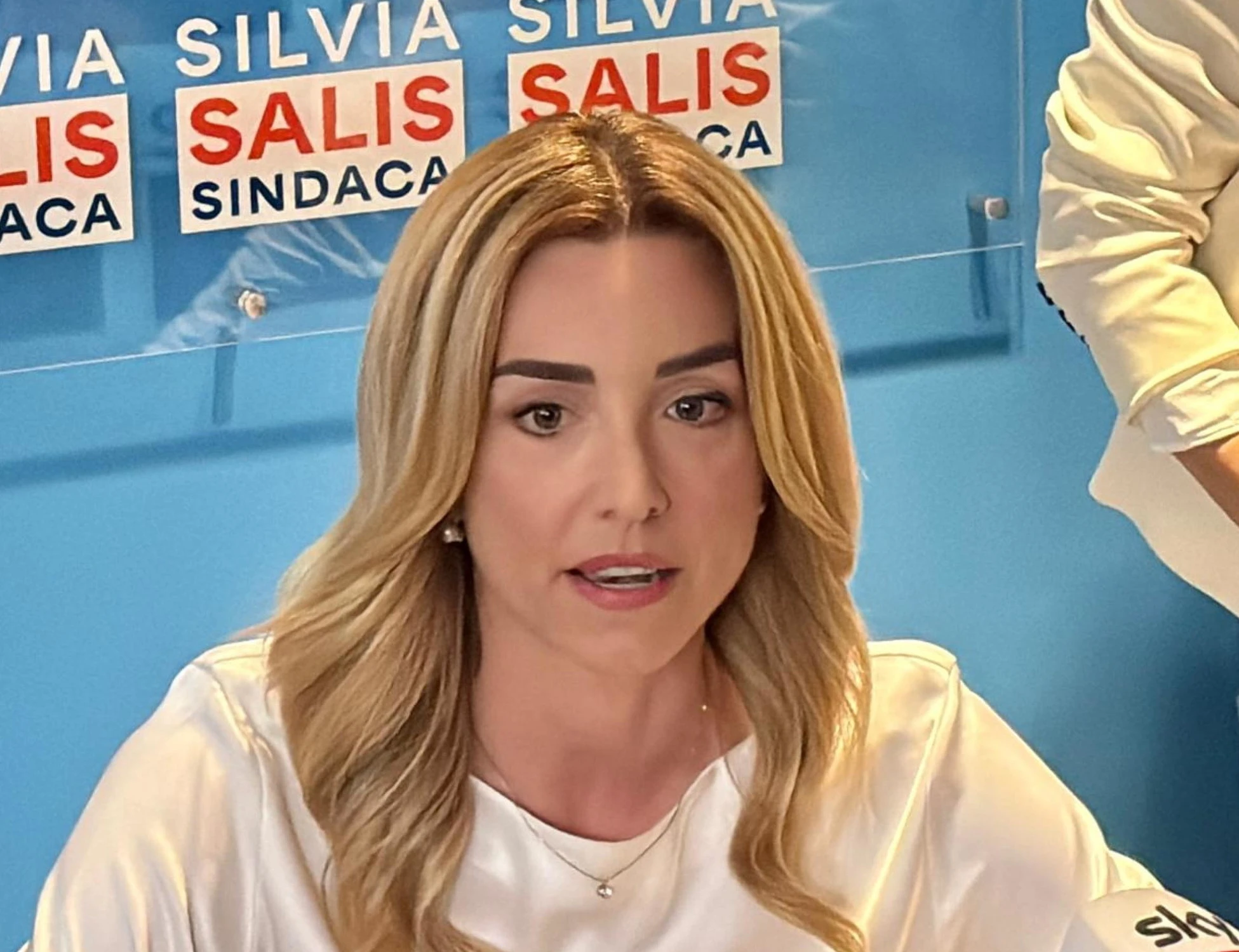Silvia Salis si è montata la testa: "Incontro con Giorgia Meloni"