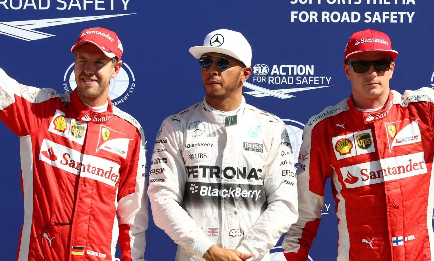 Lewis Hamilton attacca Sebastian Vettel: "Difficile dire quanto sia forte, i suoi compagni di squadra Webber e Raikkonen..."
