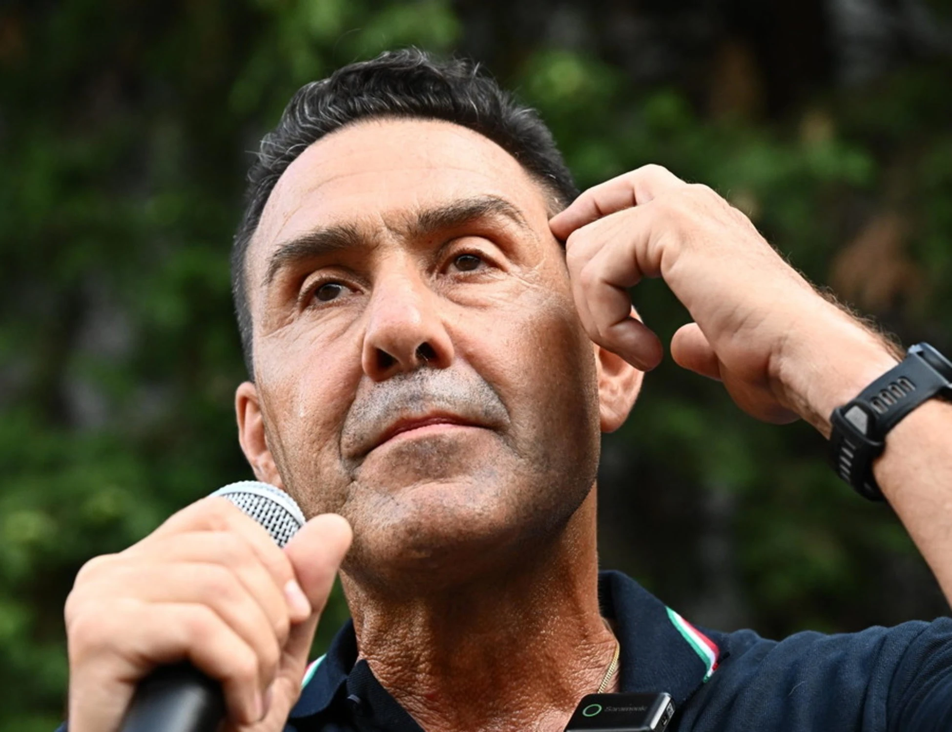 Sondaggio Termometro Politico, il primo passo indietro per il generale Vannacci
