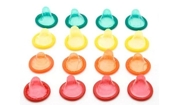 Bill Gates lancia una sfida: centomila dollari all&apos;inventore del condom 2.0