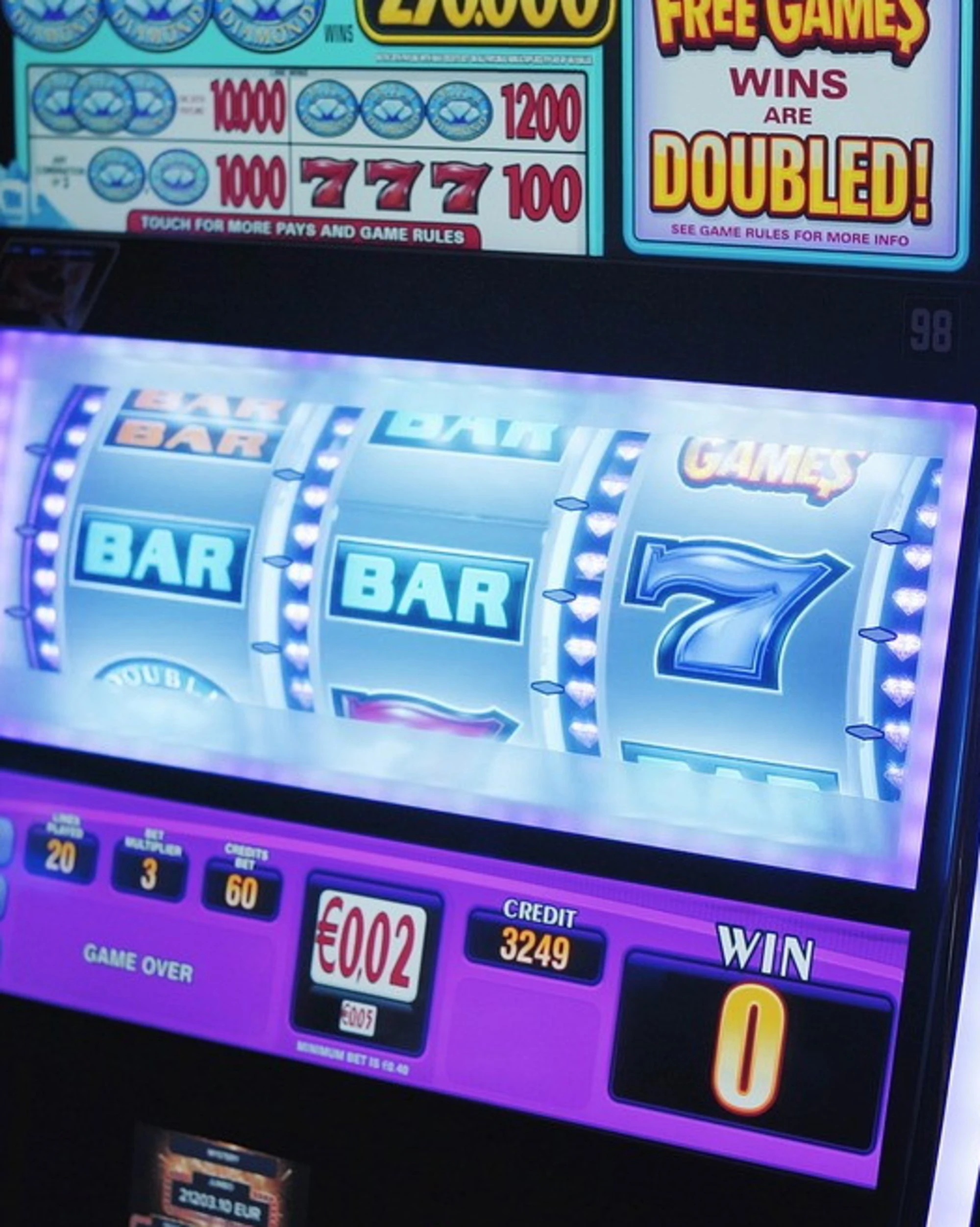 Padova, "niente slot machine": le ragazzine straniere aggrediscono la barista