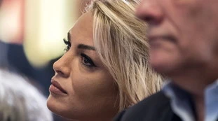 Francesca Pascale e Paola Turci, la bomba di Capodanno di Dagospia: &quot;Ricordate il loro bacio in barca?&quot;. Oggi...