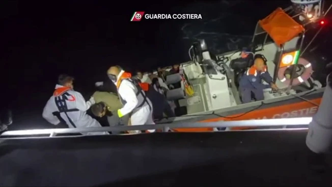 https://media.liberoquotidiano.it/e7_Kezs_x5WdRRDH-8tf2hZUq--WRMHHJjkAuklv3Lk/width:800/quality:90/aW1hZ2VzLzIwMjUvMTAvMDkvMTI0MDMwMzc3LWE1Yjg4Mjg4LWVhNzYtNDQ1MC1iMDNjLTcxODAyNzNlNTBiNC5qcGc.webp