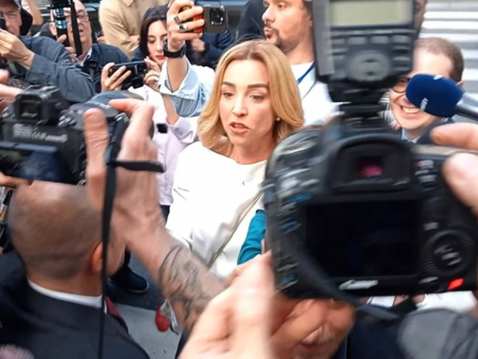 Silvia Salis, perché è una "martellata" in testa ad Elly Schlein
