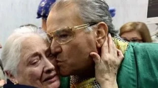 Coronavirus, addio a 80 anni per Rita Greco colpita dal Covid: era la moglie di Antonio, il Boss delle cerimonie in tv 