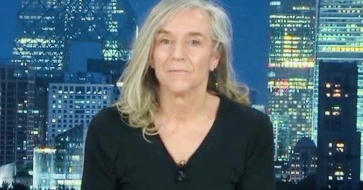 Striscia la Notizia, Giovanna Botteri in Cina: "Dalle bombe alle bambole, ecco i suoi grandi scoop"