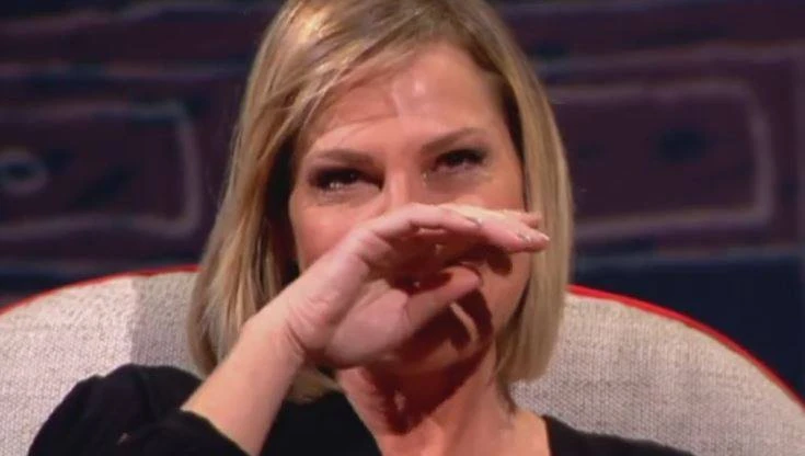 Simona Ventura confessa: "Volevano farmi del male e portami via i figli, per anni ho subito test antidroga"