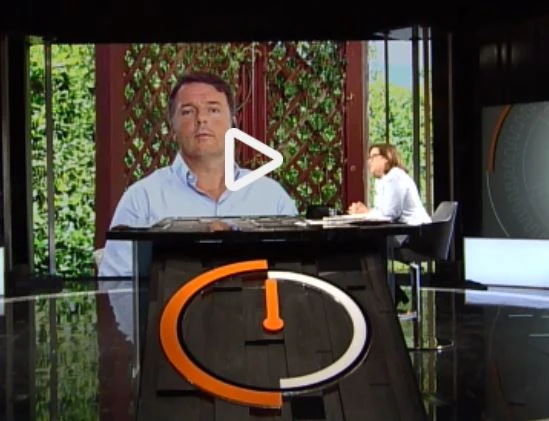 Matteo Renzi, l'umiliazione finale su Raitre: cosa combina Lucia Annunziata in diretta, gaffe clamorosa su di lui