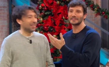 Affari Tuoi, De Martino asfalta Herbert Ballerina: "Fatti una vita e non venire in studio"