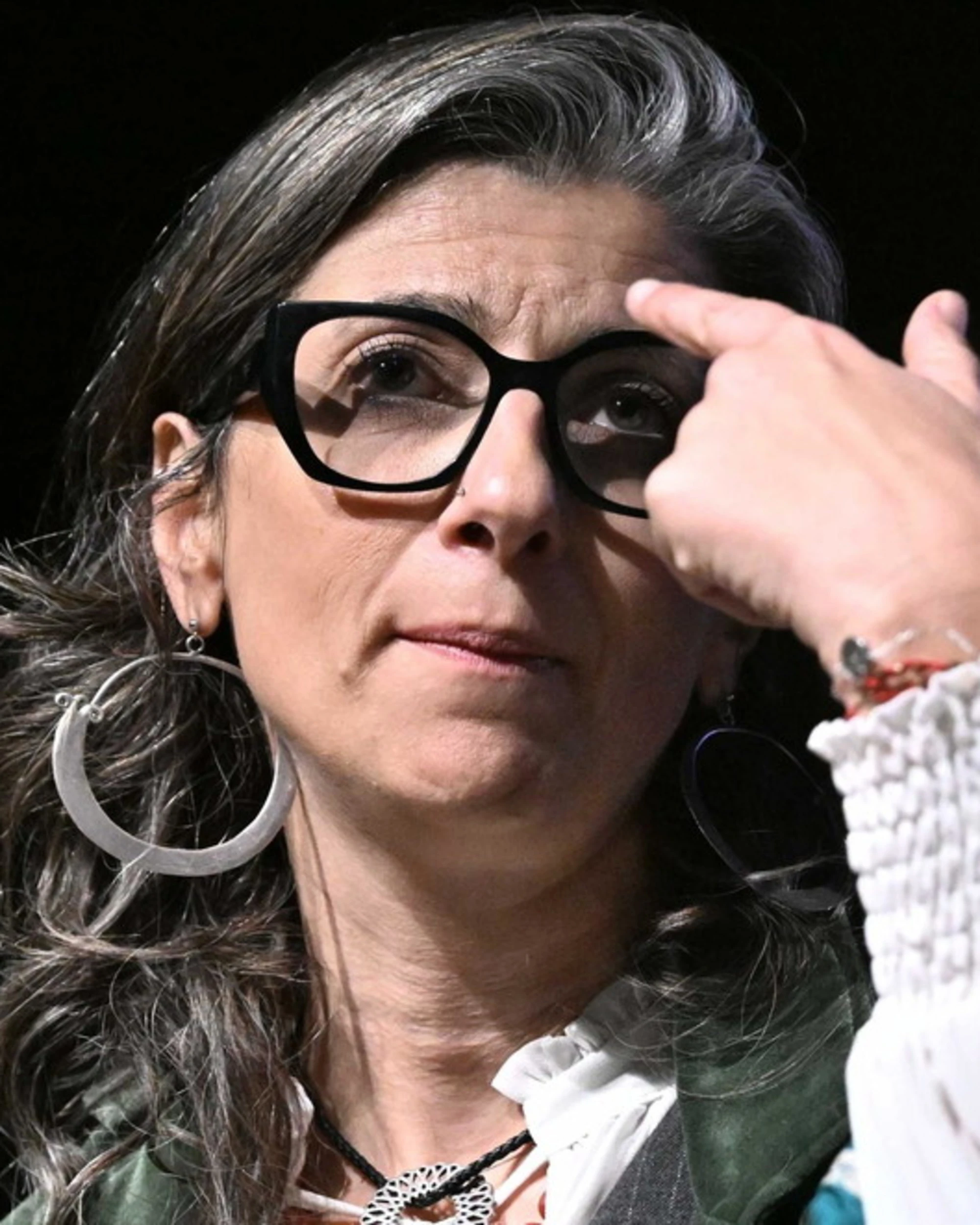Francesco Albanese insulta chi la critica sull'attacco ai napoletani: "4 minus habentes"