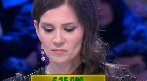 Affari Tuoi, Ezia contestata per i suoi 25 mila euro: "Briciole, ma dormite?"