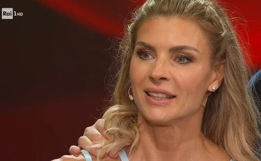 Ballando, Selvaggia feroce contro Martina Colombari: "Sembravi un tutorial"