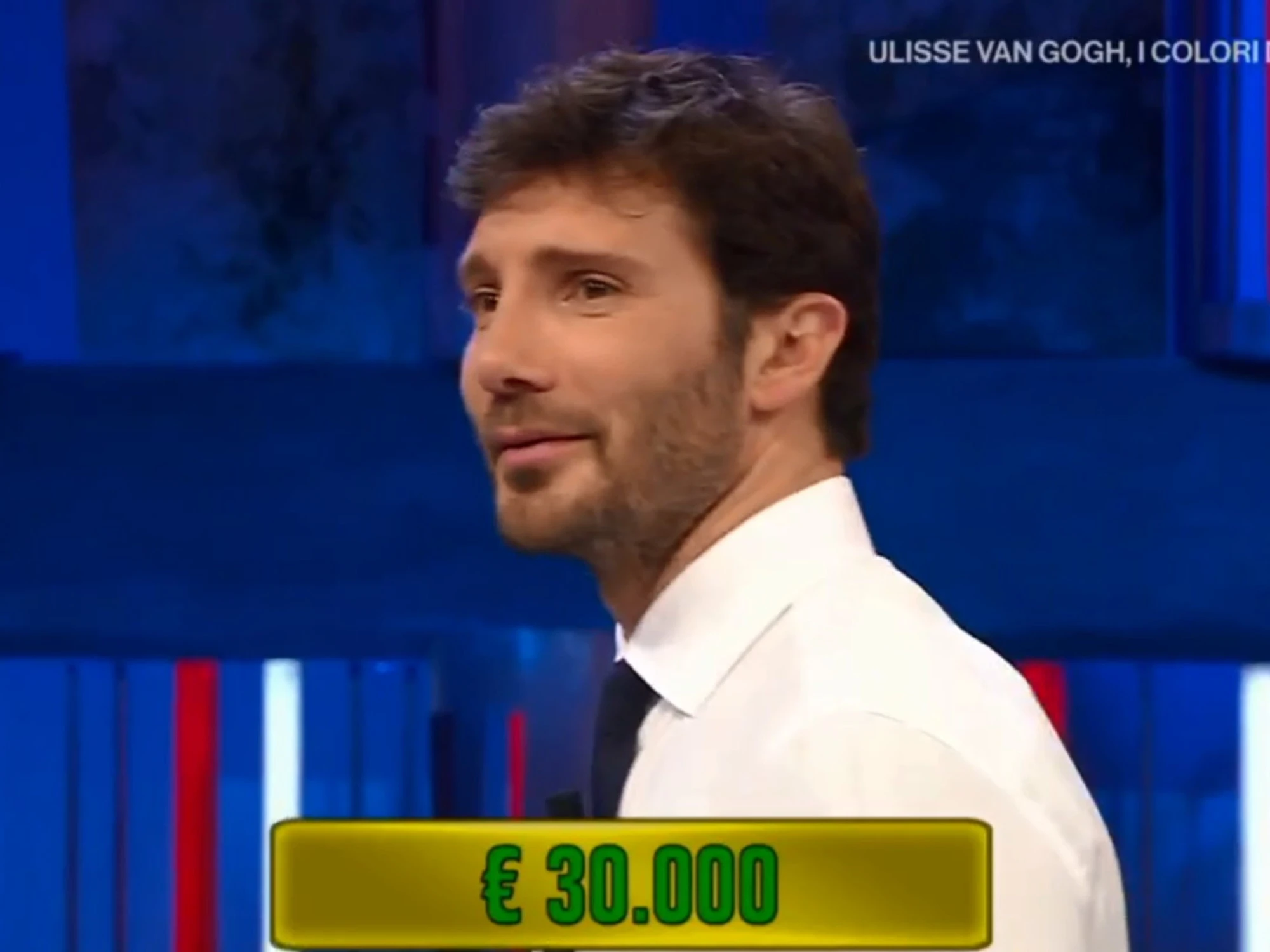 Affari Tuoi, fucilata di Stefano De Martino: "Studio troppo piccolo per tutti e due"