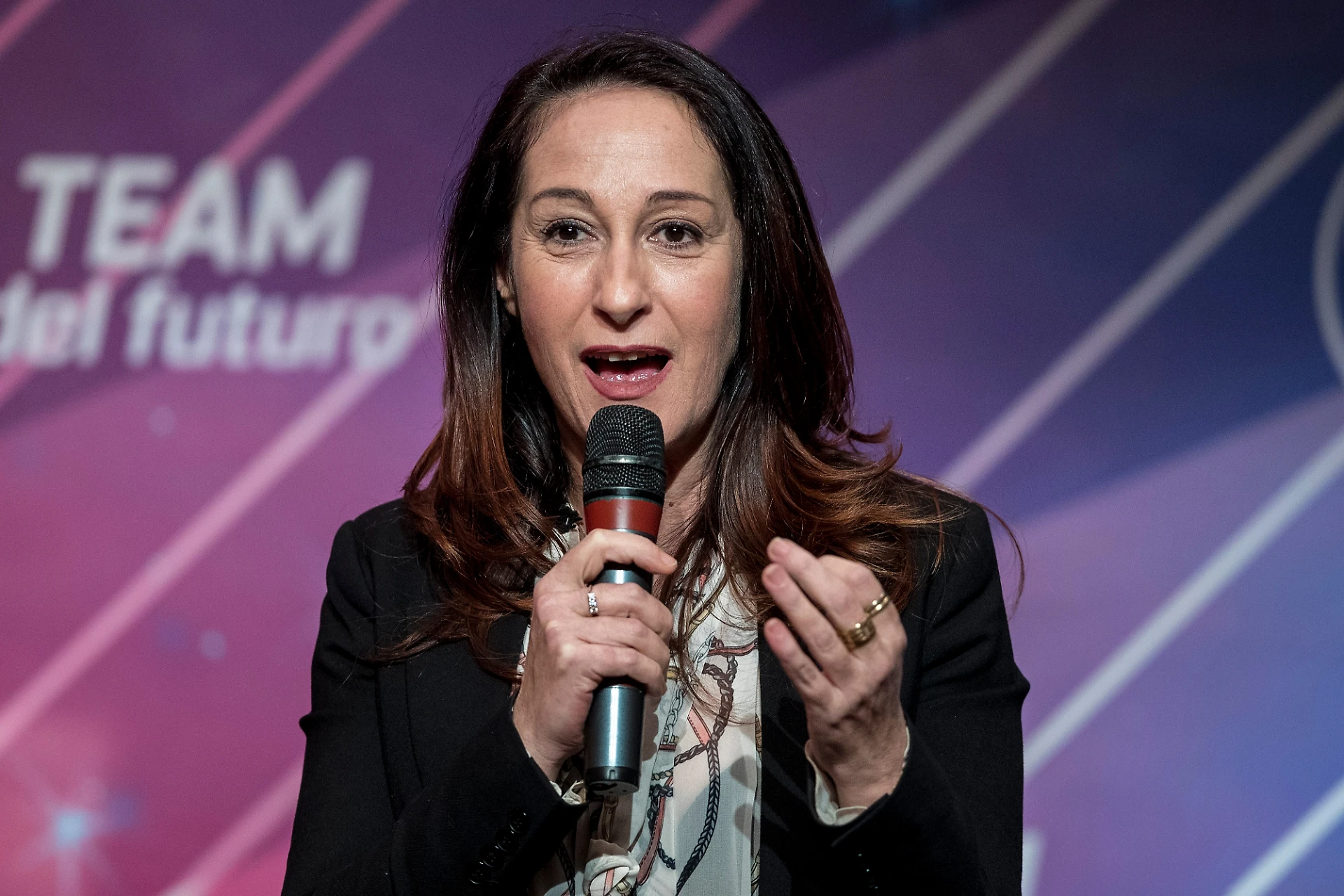 Paola Taverna leader del M5s: la mossa per evitare il ritorno di Luigi Di Maio