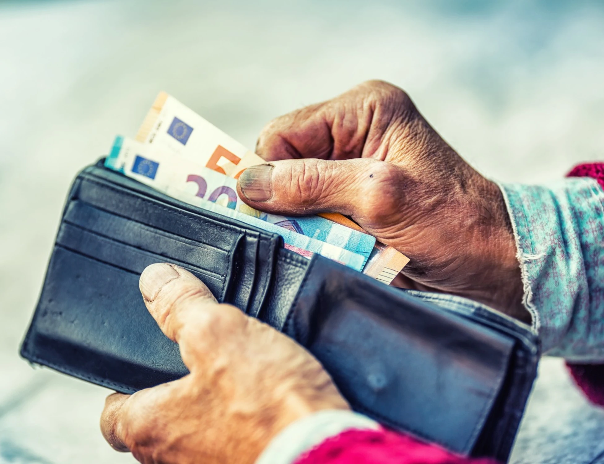 Pensioni, ecco chi rischia di restituire la quattordicesima: si muove l'Inps