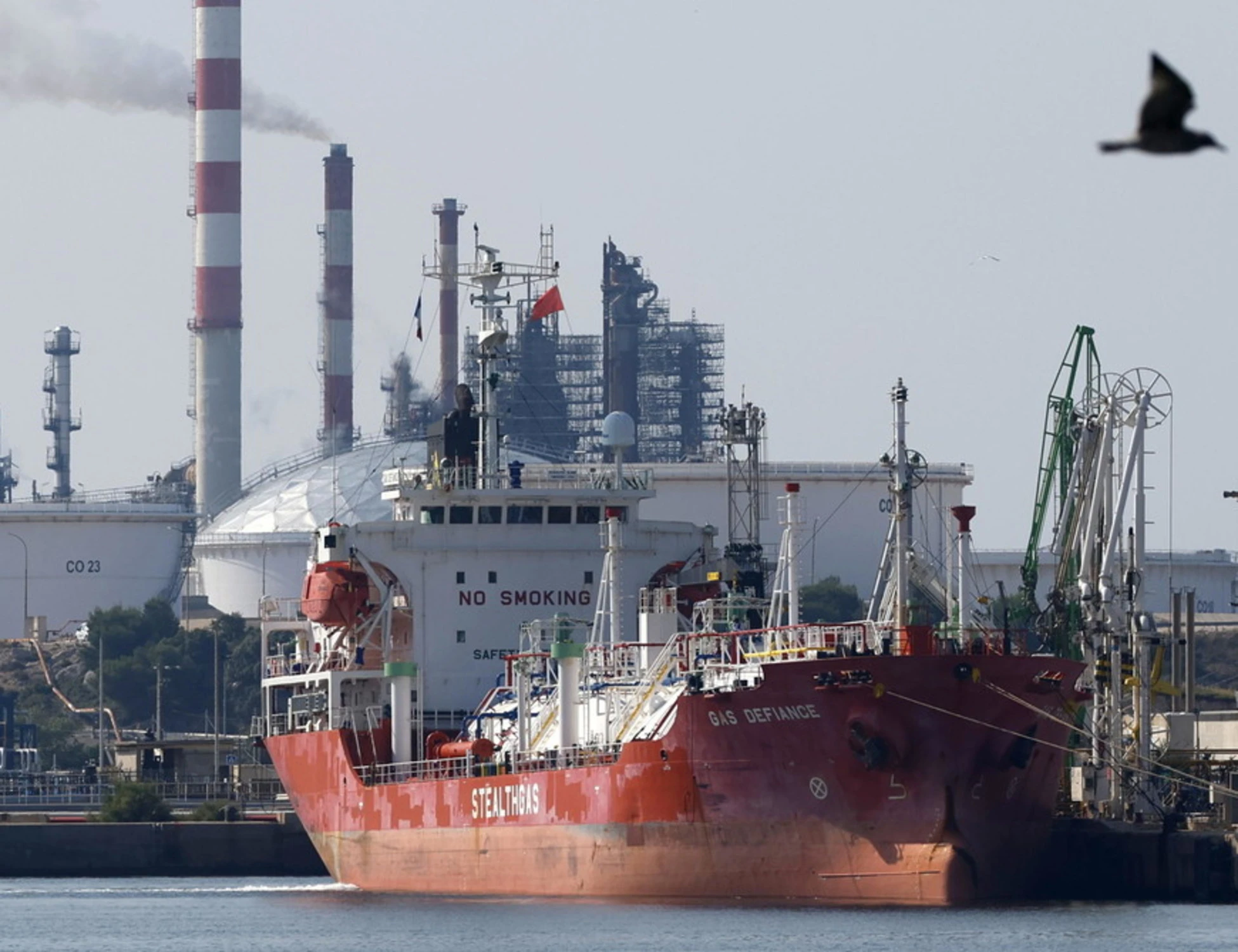 Petrolio, le conseguenze economiche del conflitto in Iran: perché la Cina trema