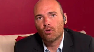 Report, Andrea Pezzi nel mirino: "Chi e cosa c'è dietro la sua ascesa"